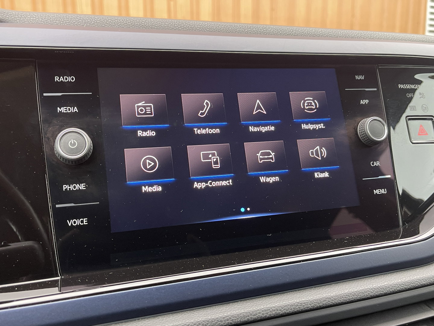 Volkswagen Polo 1.0 TSI Highline Business R | Cruise Control | Draadloze Apple Carplay/Android Auto | DAB | Stoelverwarming | Front Assist | Navigatie | Airconditioning |
