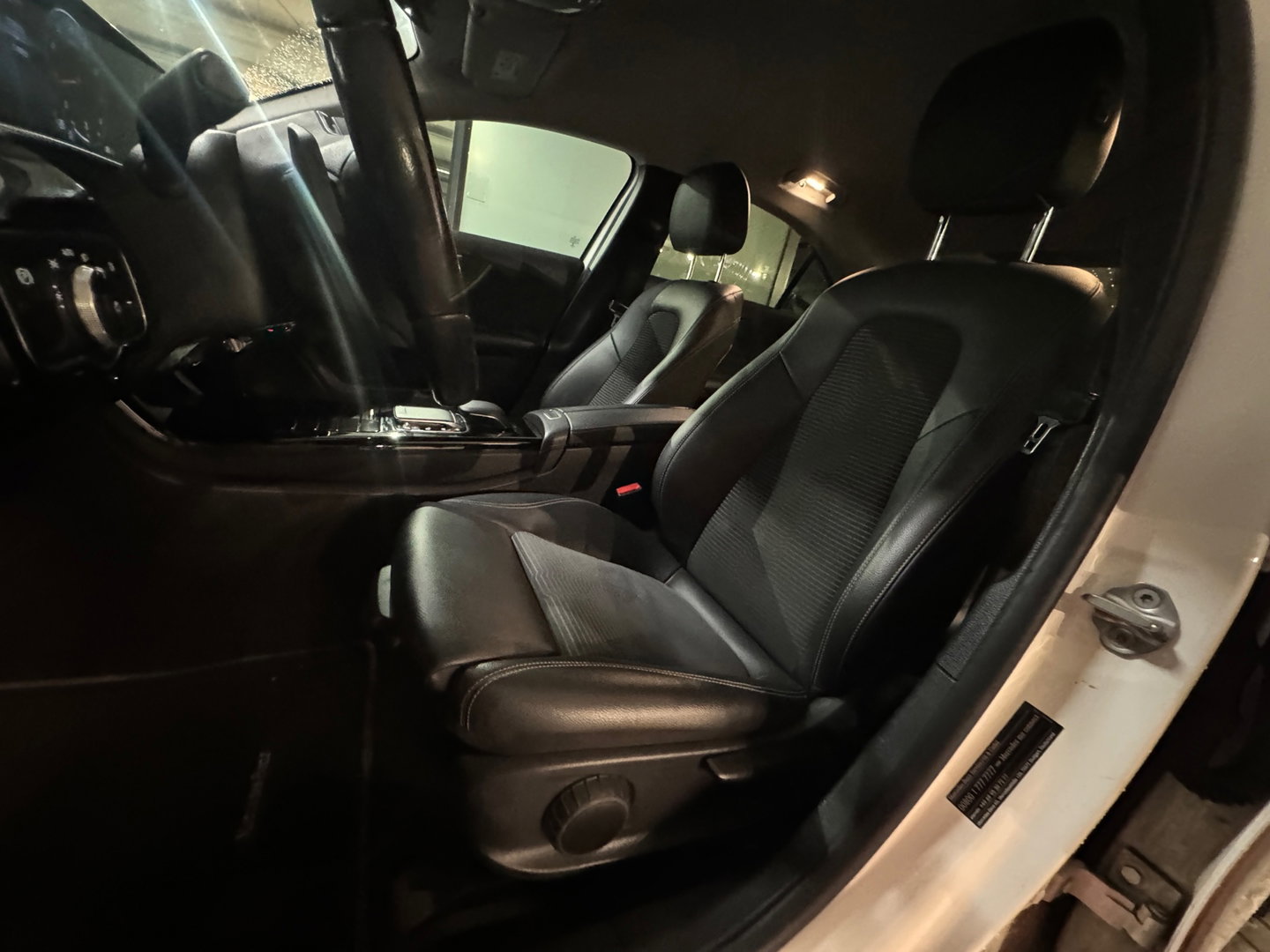 Mercedes-Benz A-Klasse 180 AMG Cruise Control|Lane Assist|Stoelverwarming