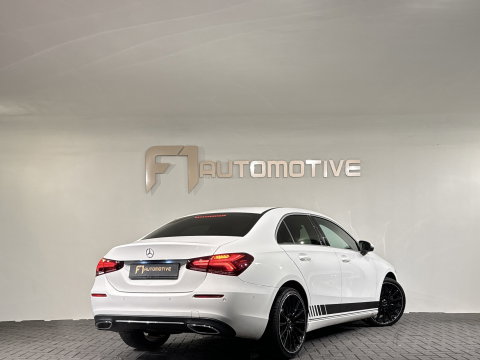 Mercedes-Benz A-Klasse 180 AMG Cruise Control|Lane Assist|Stoelverwarming