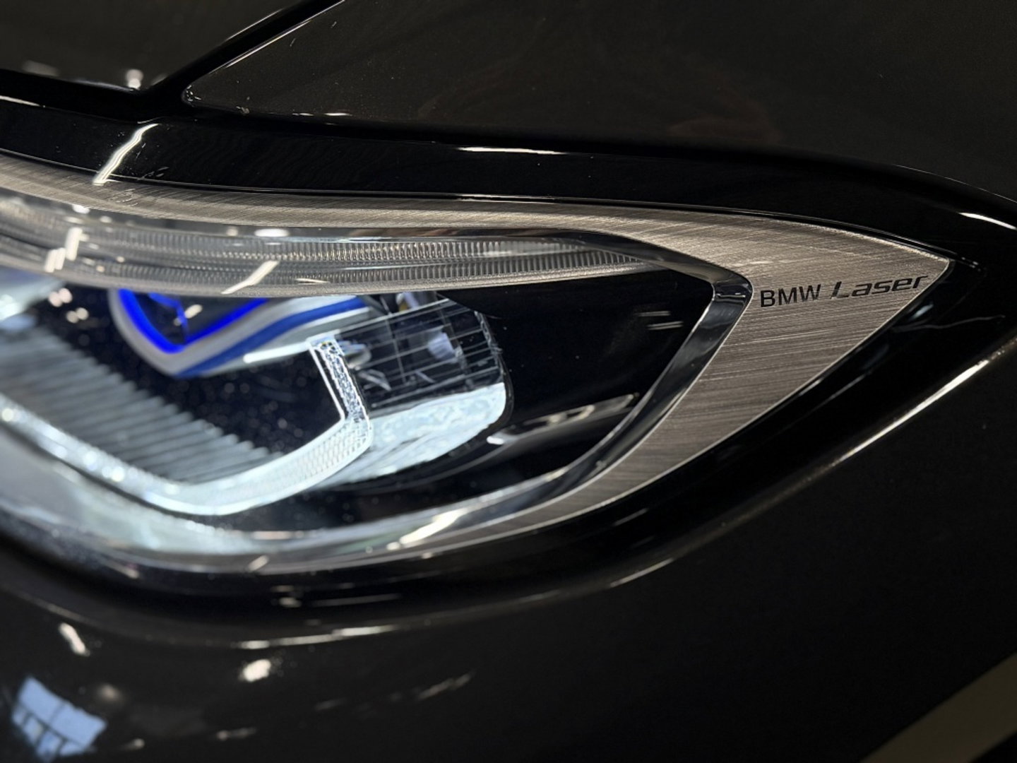 BMW 3-serie 330e 292PK M-Sport Individual / M340 Edit. / Dravit / 360° / Laser / Pano