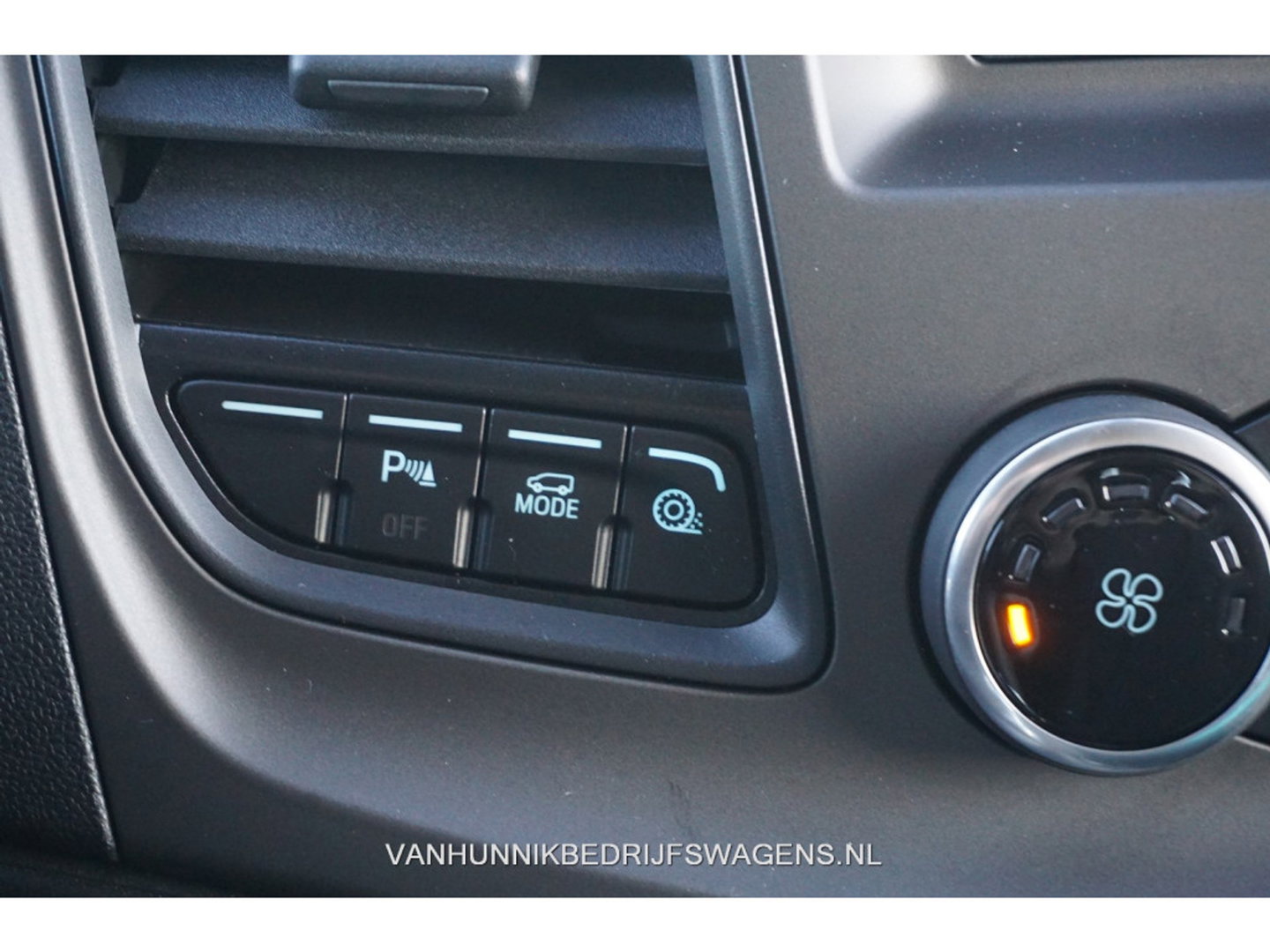 Ford Transit 350L 130PK L3H2 BPM Vrij!! Airco, Cruise, Laadruimte pakket! NR. J437*