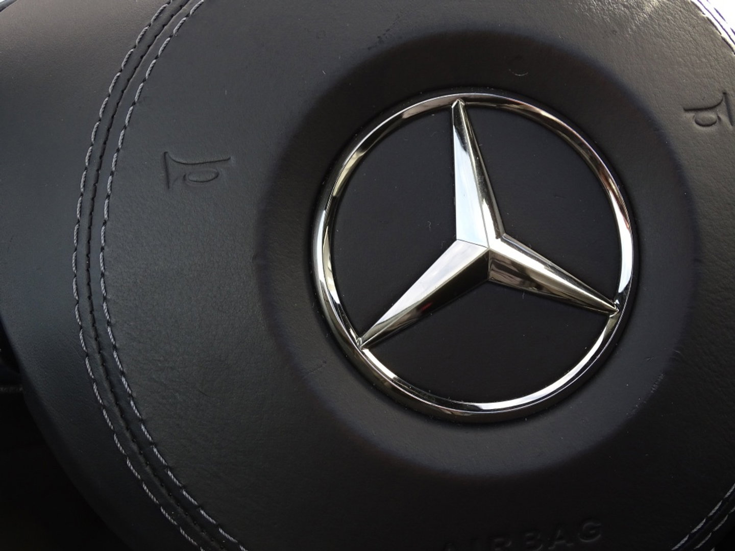 Mercedes-Benz S-Klasse S400 V6 333PK Hybrid / AMG / LED / 360°