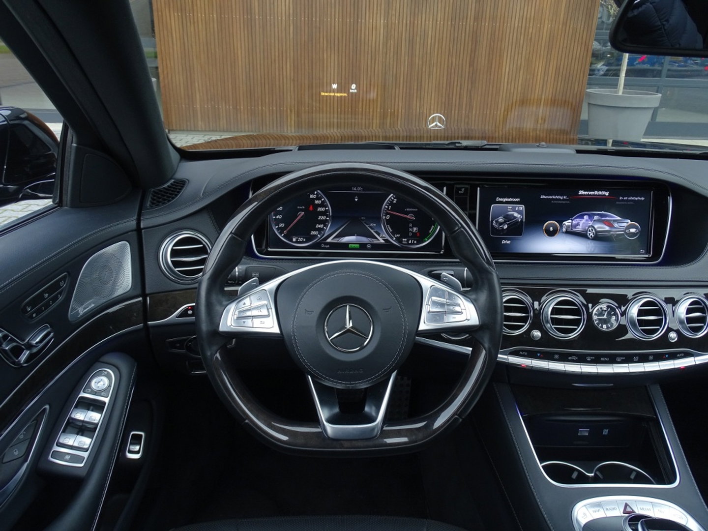 Mercedes-Benz S-Klasse S400 V6 333PK Hybrid / AMG / LED / 360°