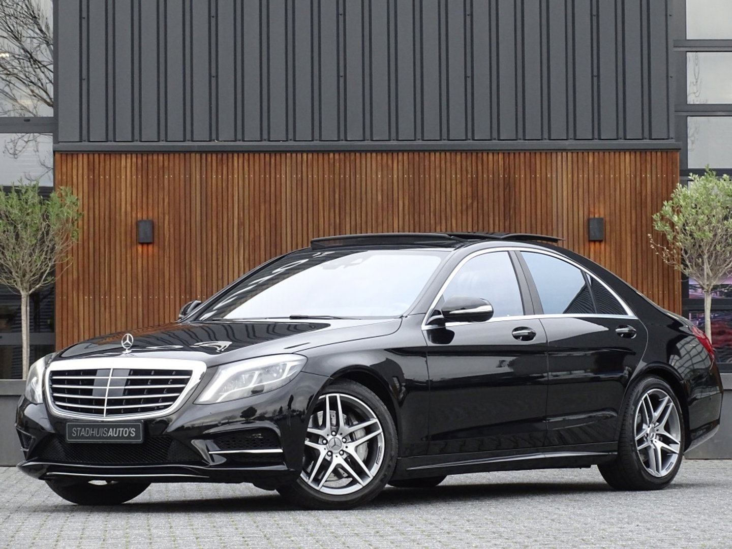 Mercedes-Benz S-Klasse S400 V6 333PK Hybrid / AMG / LED / 360°