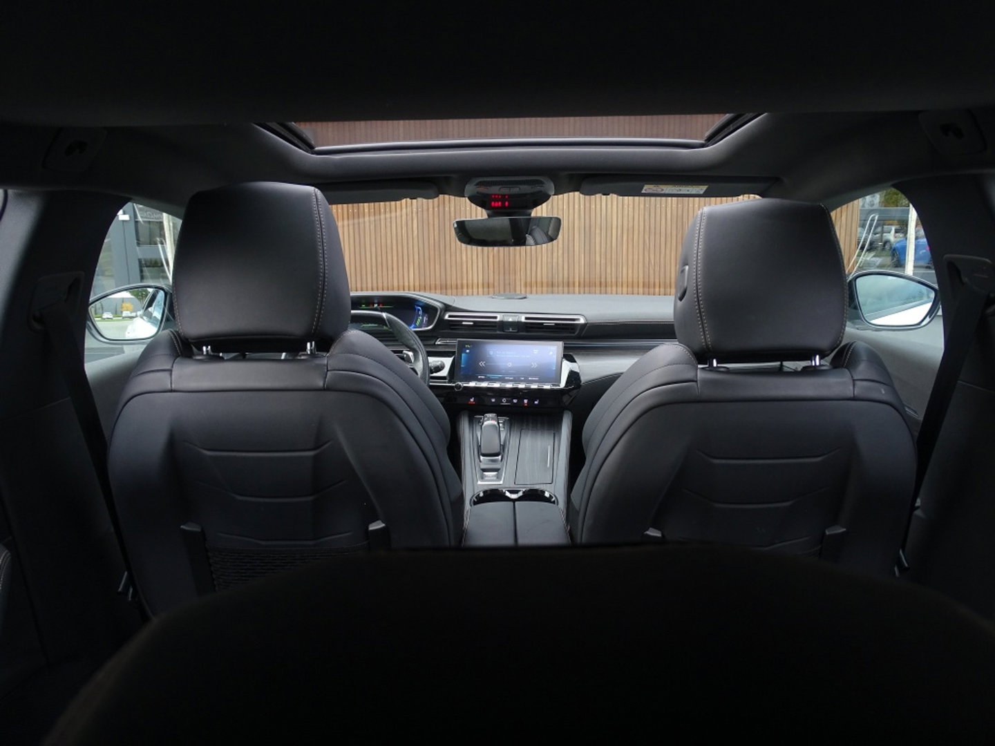 Peugeot 508 SW 1.6 Hybrid 225PK / GT Line / pano / nachtzicht / Falcon / massage / BTW pano / nachtzicht / Falcon / massage / BTW
