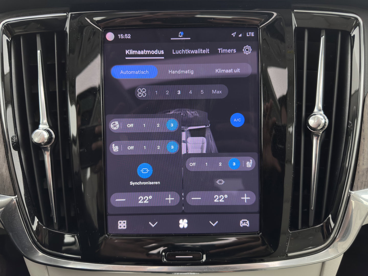 Volvo V90 2.0 T6 Plug-in hybrid AWD Ultimate Bright {SoH-96%} (INCL.BTW) Aut. *PANO | HEAD-UP | LEATHER | FULL-LED | BOWERS&WILKINS | MEMORY-PACK | CAMERA | KEYLESS | HEATED-COMFORTSEATS | BLIND-SPOT | DIGI-COCKPIT | CARPLAY | NAVI-FULLMAP | 20''ALU*
