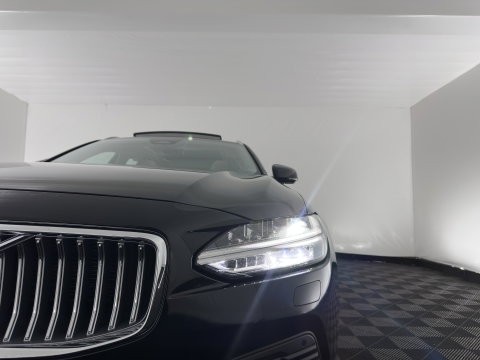 Volvo V90 2.0 T6 Plug-in hybrid AWD Ultimate Bright {SoH-96%} (INCL.BTW) Aut. *PANO | HEAD-UP | LEATHER | FULL-LED | BOWERS&WILKINS | MEMORY-PACK | CAMERA | KEYLESS | HEATED-COMFORTSEATS | BLIND-SPOT | DIGI-COCKPIT | CARPLAY | NAVI-FULLMAP | 20''ALU*