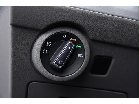 Volkswagen Transporter 2.0 TDI L2H1 30 DC Bulli Virtual, Adaptieve Cruise, Camera, Leder, LED, 2 x Schuifdeur, Stoelverwarming, Automaat, Uniek!