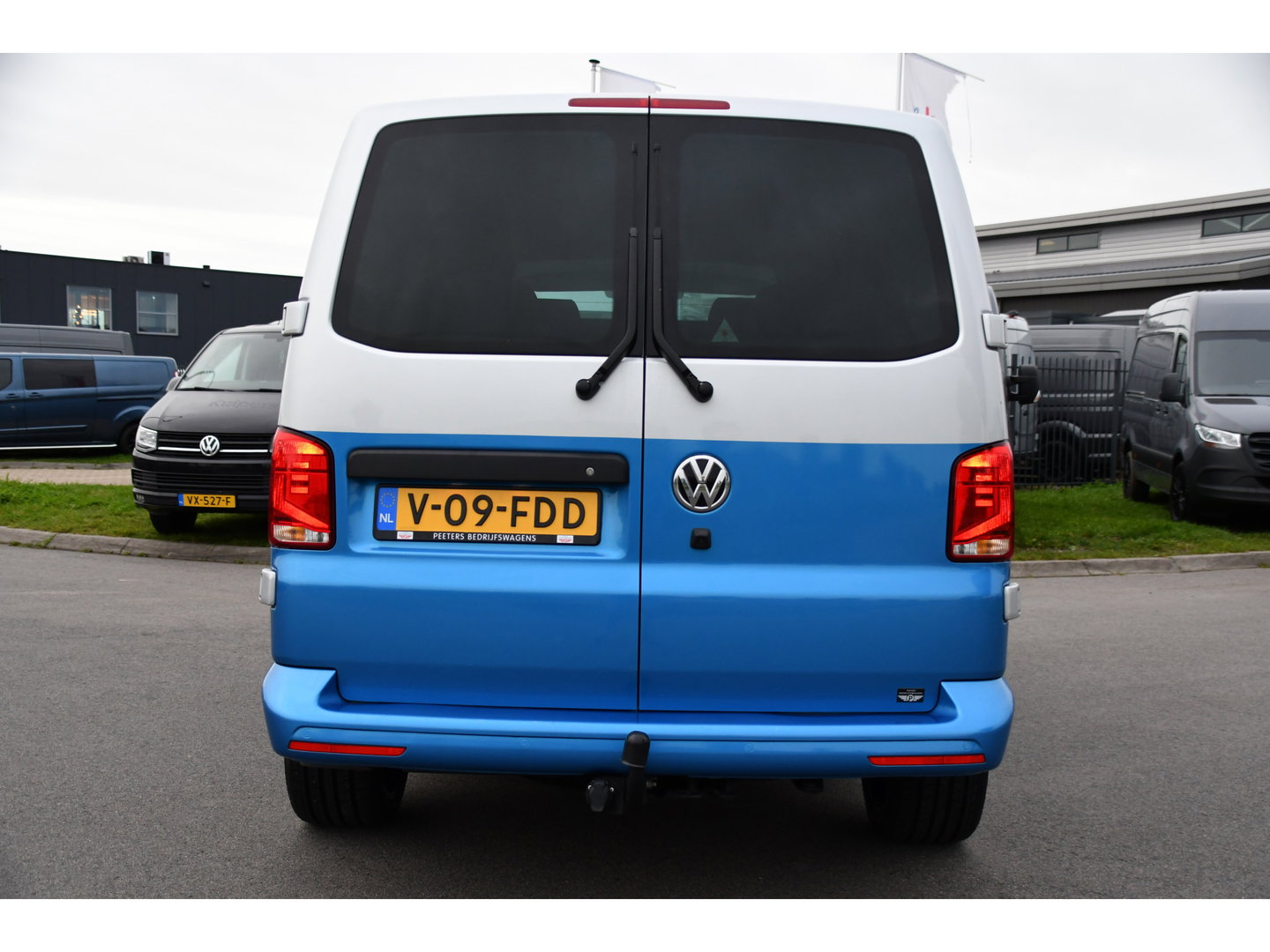 Volkswagen Transporter 2.0 TDI L2H1 30 DC Bulli Virtual, Adaptieve Cruise, Camera, Leder, LED, 2 x Schuifdeur, Stoelverwarming, Automaat, Uniek!