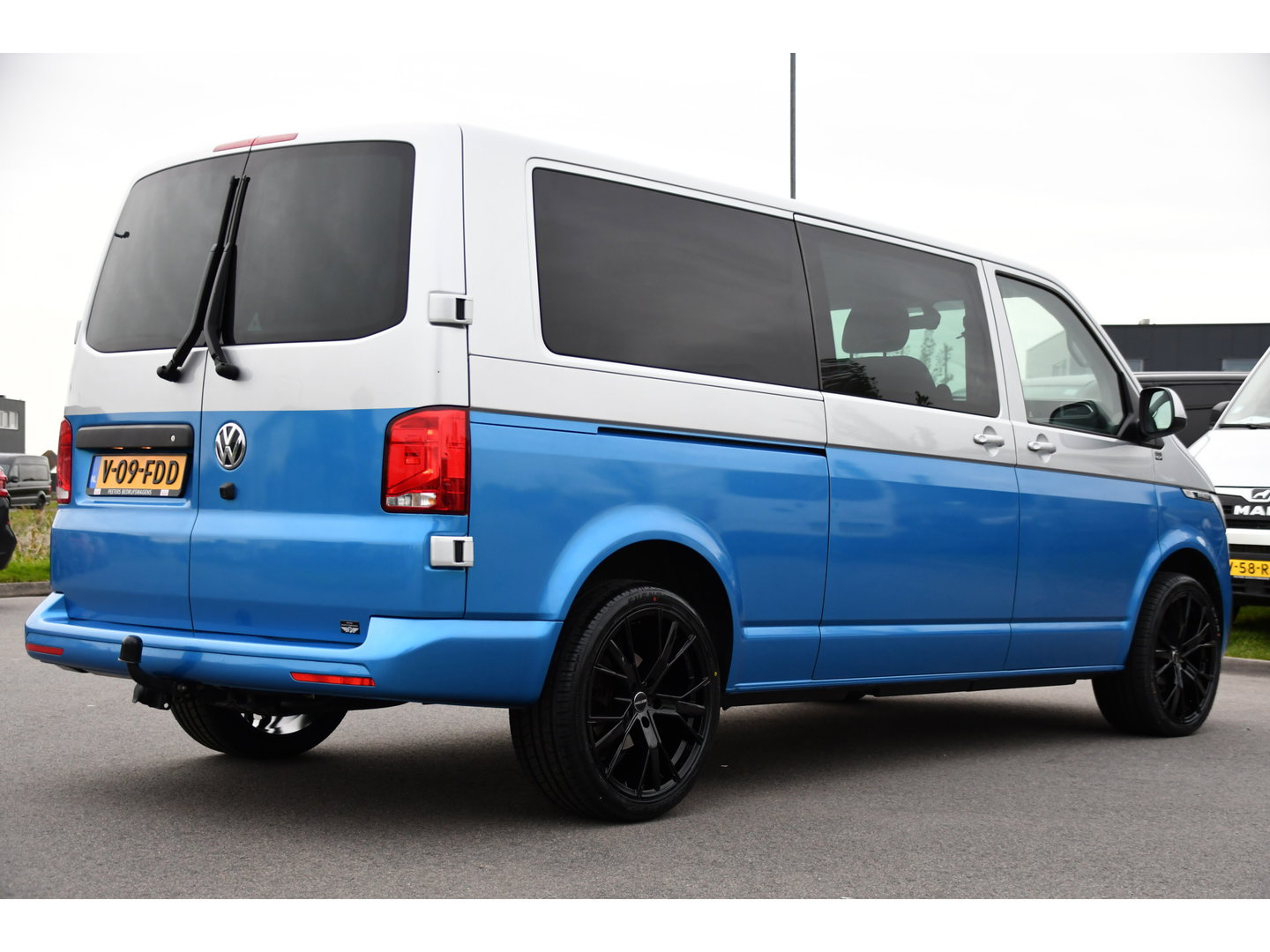Volkswagen Transporter 2.0 TDI L2H1 30 DC Bulli Virtual, Adaptieve Cruise, Camera, Leder, LED, 2 x Schuifdeur, Stoelverwarming, Automaat, Uniek!