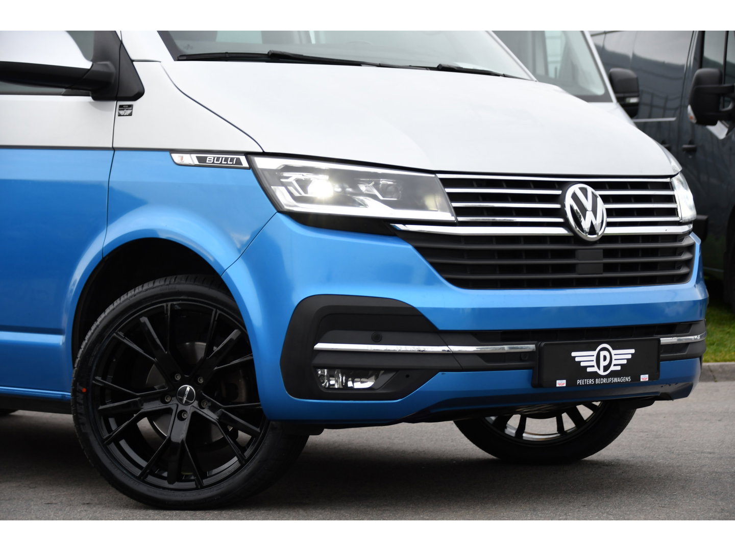 Volkswagen Transporter 2.0 TDI L2H1 30 DC Bulli Virtual, Adaptieve Cruise, Camera, Leder, LED, 2 x Schuifdeur, Stoelverwarming, Automaat, Uniek!
