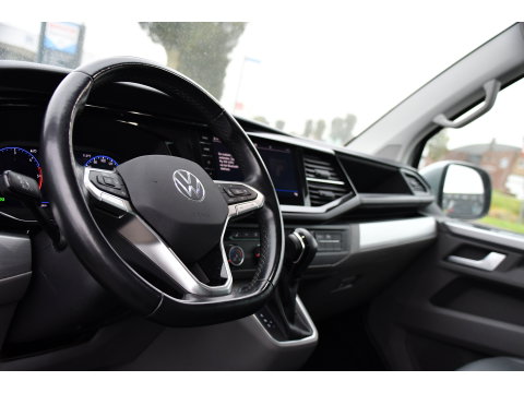 Volkswagen Transporter 2.0 TDI L2H1 30 DC Bulli Virtual, Adaptieve Cruise, Camera, Leder, LED, 2 x Schuifdeur, Stoelverwarming, Automaat, Uniek!