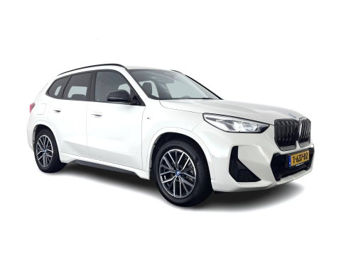 BMW iX1 xDrive30 M-Styling Launch Edition 67 kWh (3-Fase-11kW) {SoH-99%) (INCL.BTW) *LEATHER-MICROFIBRE | FULL-LED | HARMAN/KARDON | WIDESCREEN-DIGI-COCKPIT | CAMERA | PRIVACY-GLASS | SHIFT-PADDLES | SPORT-SEATS | NAVI-FULLMAP | DAB+ | 18''ALU | TOWBAR*