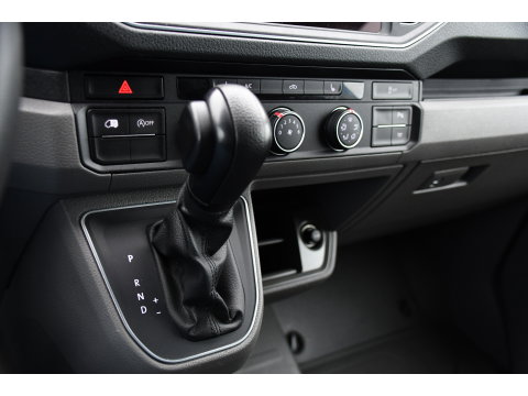 Volkswagen Crafter 35 2.0 TDI L3H3 PB Edition Camrea, Cruise, Carplay, Stoelverwarming, Automaat, 140pk, Geveerde stoel, Sensoren, Uniek!