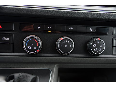 Volkswagen Crafter 35 2.0 TDI L3H3 PB Edition Camrea, Cruise, Carplay, Stoelverwarming, Automaat, 140pk, Geveerde stoel, Sensoren, Uniek!