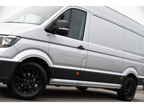 Volkswagen Crafter 35 2.0 TDI L3H3 PB Edition Camrea, Cruise, Carplay, Stoelverwarming, Automaat, 140pk, Geveerde stoel, Sensoren, Uniek!