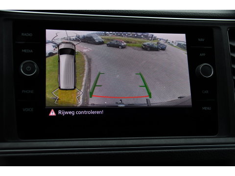 Volkswagen Crafter 35 2.0 TDI L3H3 4Motion Black Edition Adaptieve Cruise, Camera, Carplay, LED, Automaat, 177pk, 4x4, Sensoren, Airco, Uniek!
