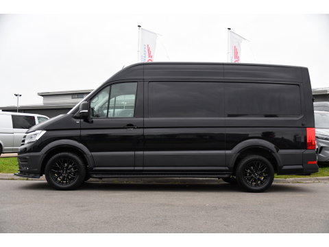 Volkswagen Crafter 35 2.0 TDI L3H3 4Motion Black Edition Adaptieve Cruise, Camera, Carplay, LED, Automaat, 177pk, 4x4, Sensoren, Airco, Uniek!
