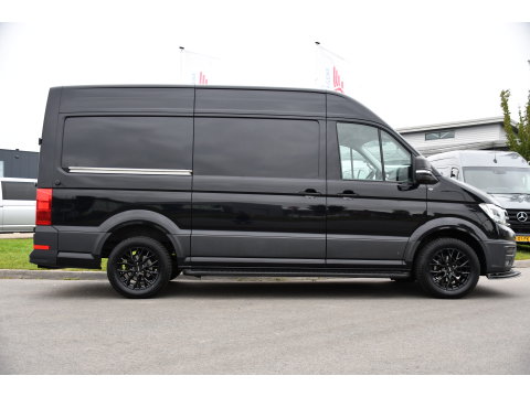Volkswagen Crafter 35 2.0 TDI L3H3 4Motion Black Edition Adaptieve Cruise, Camera, Carplay, LED, Automaat, 177pk, 4x4, Sensoren, Airco, Uniek!