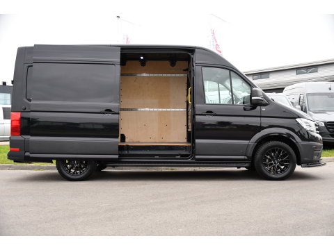 Volkswagen Crafter 35 2.0 TDI L3H3 4Motion Black Edition Adaptieve Cruise, Camera, Carplay, LED, Automaat, 177pk, 4x4, Sensoren, Airco, Uniek!