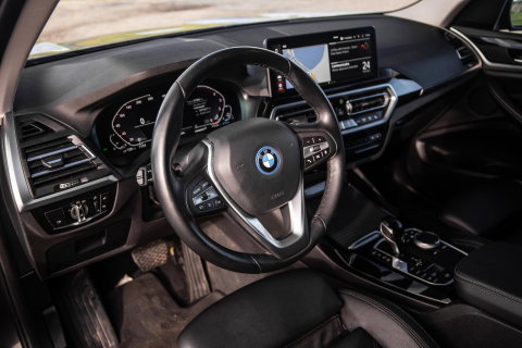 BMW X3 xDrive30e High Executive BLACK LINE / LEER / STOELVERWARMING / 360 CAMERA / CARPLAY