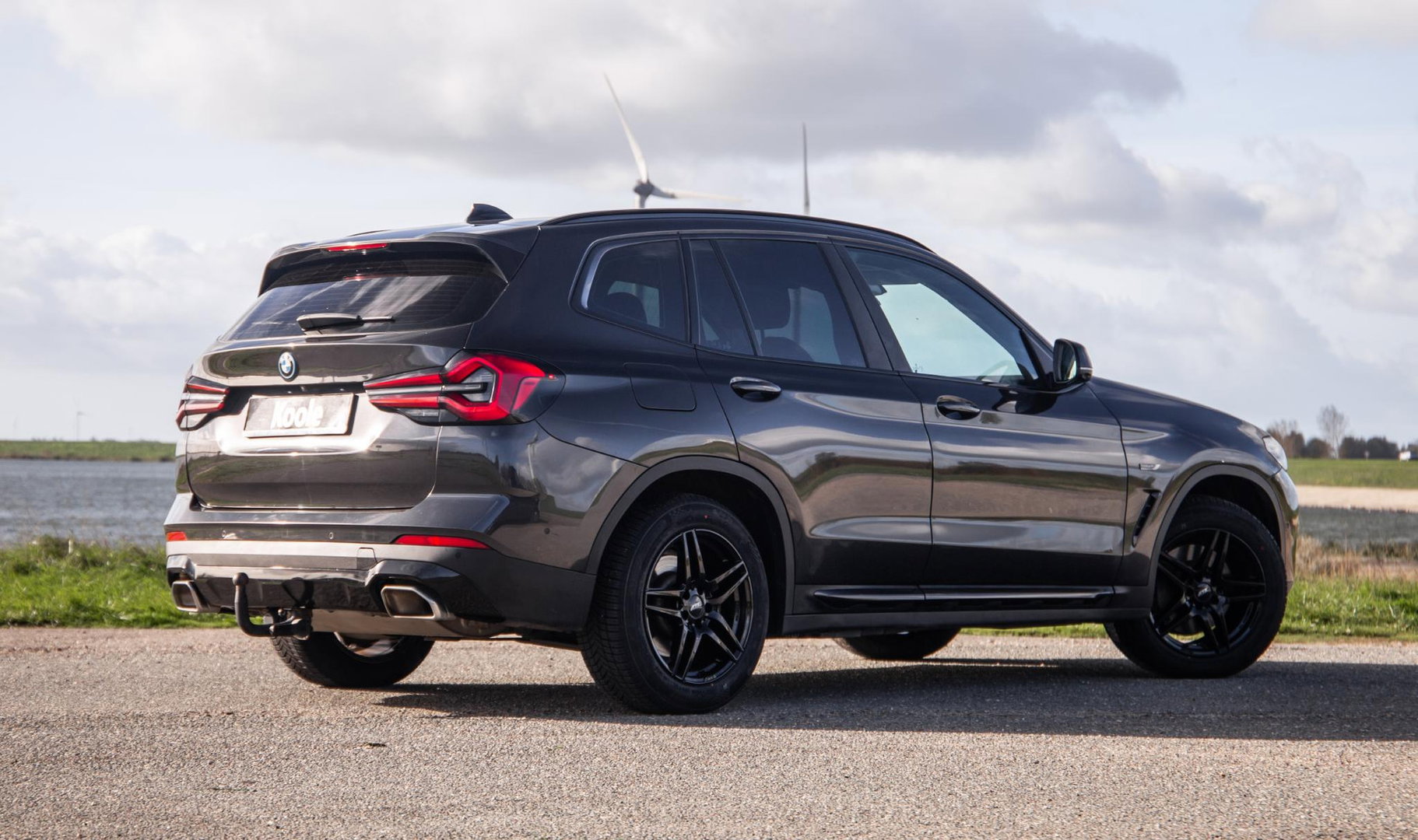 BMW X3 xDrive30e High Executive BLACK LINE / LEER / STOELVERWARMING / 360 CAMERA / CARPLAY