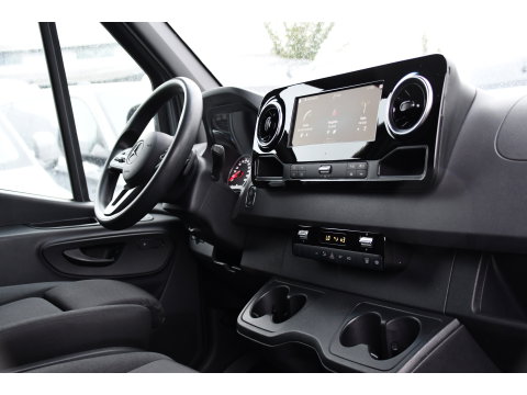 Mercedes-Benz Sprinter 319 1.9 CDI L2H2 PB Edition 360 Camera, Cruise, Carplay, 10,5'' Mbux, LED, Automaat, 190pk, Standkachel, Stoelverwarming, Uniek!