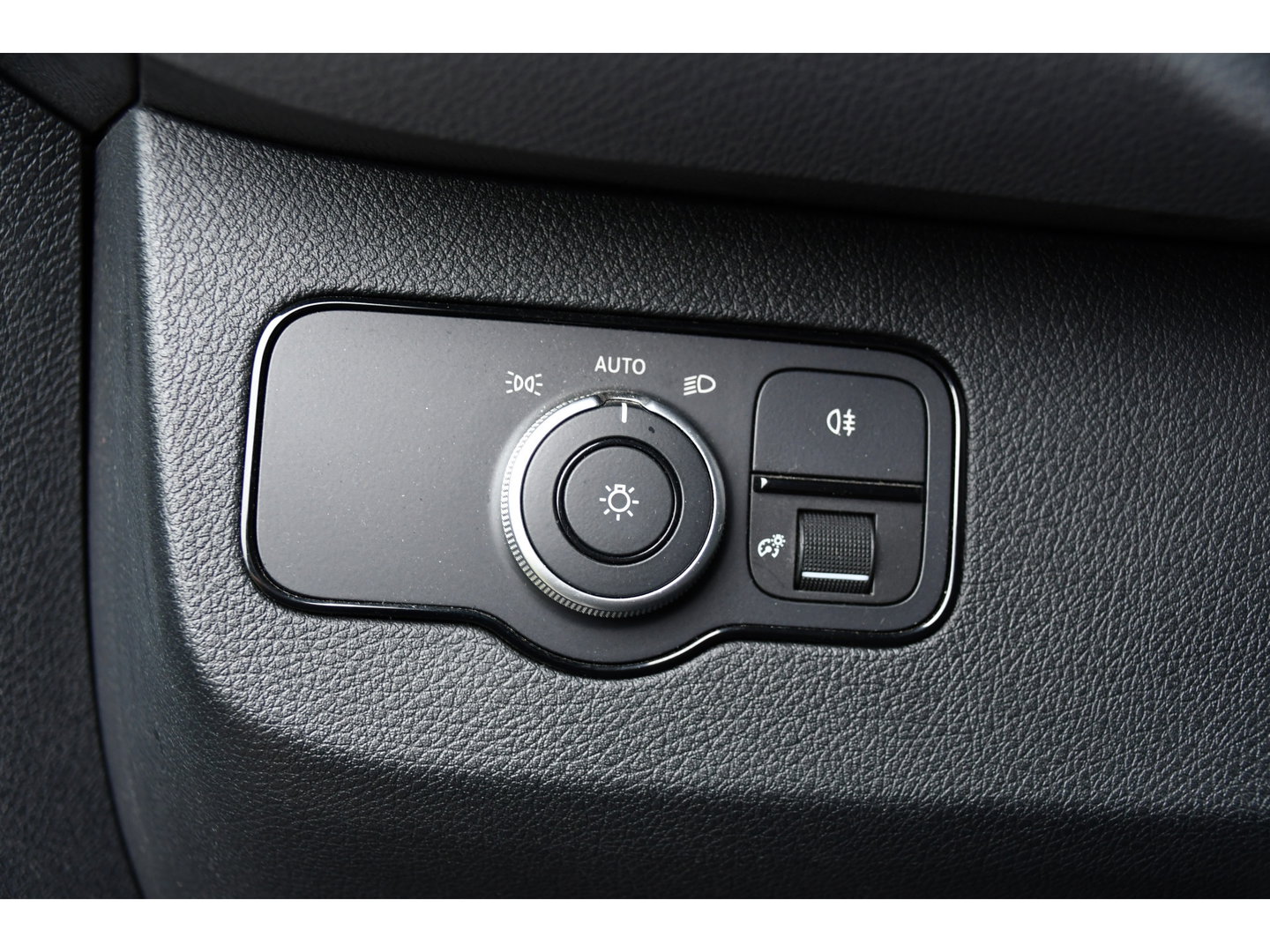 Mercedes-Benz Sprinter 319 1.9 CDI L2H2 PB Edition 360 Camera, Cruise, Carplay, 10,5'' Mbux, LED, Automaat, 190pk, Standkachel, Stoelverwarming, Uniek!
