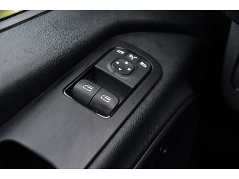 Mercedes-Benz Sprinter 319 1.9 CDI L2H2 PB Edition 360 Camera, Cruise, Carplay, 10,5'' Mbux, LED, Automaat, 190pk, Standkachel, Stoelverwarming, Uniek!