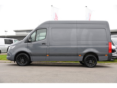 Mercedes-Benz Sprinter 319 1.9 CDI L2H2 PB Edition 360 Camera, Cruise, Carplay, 10,5'' Mbux, LED, Automaat, 190pk, Standkachel, Stoelverwarming, Uniek!