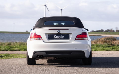 BMW 1 Serie Cabrio 118i Executive M PAKKET / NAVI / NIEUW DAK / CRUISE CONTROLE