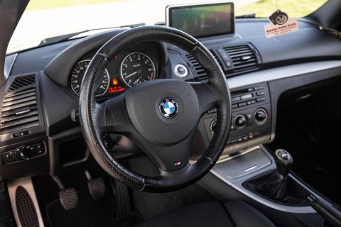 BMW 1 Serie Cabrio 118i Executive M PAKKET / NAVI / NIEUW DAK / CRUISE CONTROLE