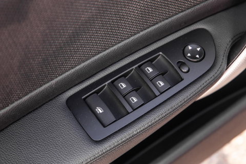 BMW 1 Serie Cabrio 118i Executive M PAKKET / NAVI / NIEUW DAK / CRUISE CONTROLE