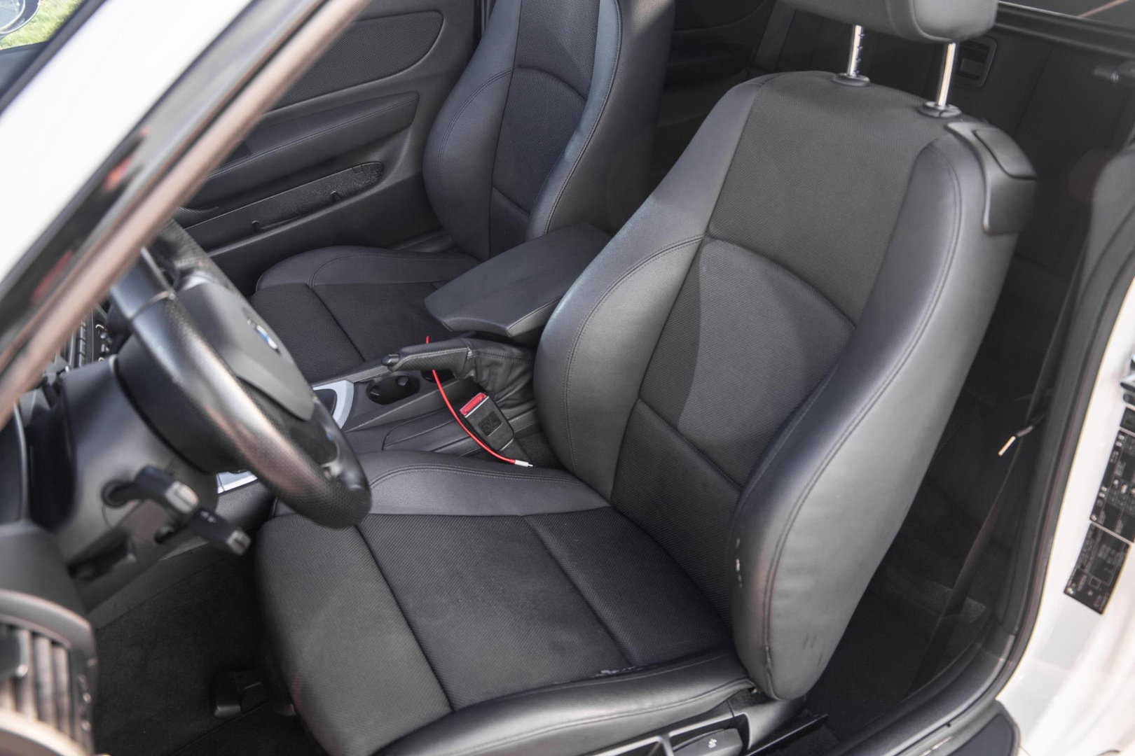 BMW 1 Serie Cabrio 118i Executive M PAKKET / NAVI / NIEUW DAK / CRUISE CONTROLE