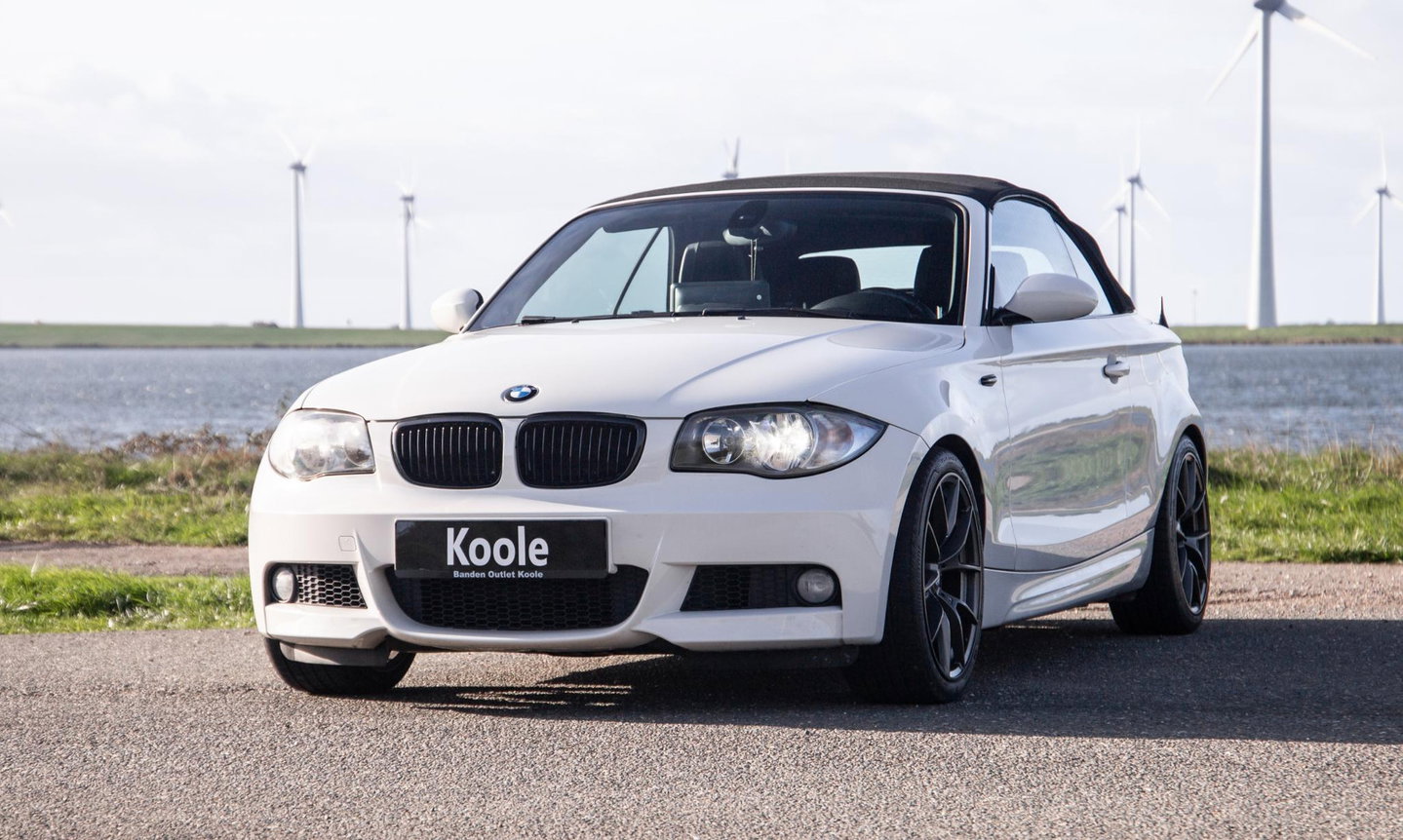 BMW 1 Serie Cabrio 118i Executive M PAKKET / NAVI / NIEUW DAK / CRUISE CONTROLE