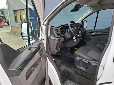 Ford Transit Custom 280 2.0 TDCI L2H1 Trend AIRCO / CRUISE CONTROLE / 3 ZITS / AUTOMAAT / EURO 6 / L1H1