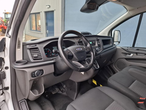 Ford Transit Custom 280 2.0 TDCI L2H1 Trend AIRCO / CRUISE CONTROLE / 3 ZITS / AUTOMAAT / EURO 6 / L1H1