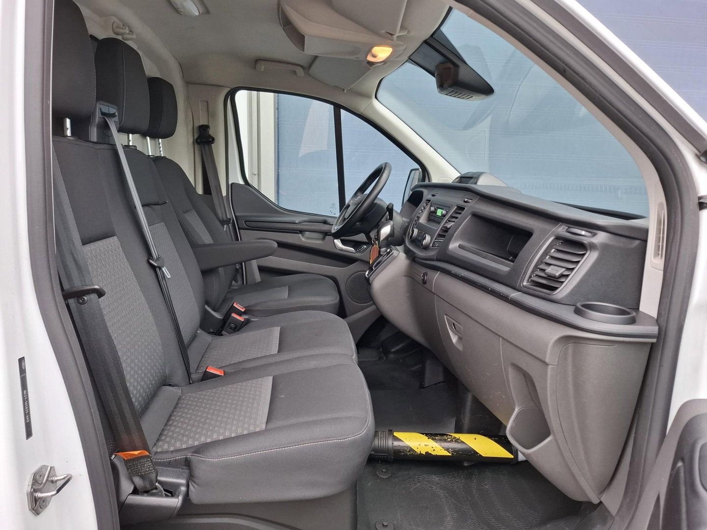 Ford Transit Custom 280 2.0 TDCI L2H1 Trend AIRCO / CRUISE CONTROLE / 3 ZITS / AUTOMAAT / EURO 6 / L1H1