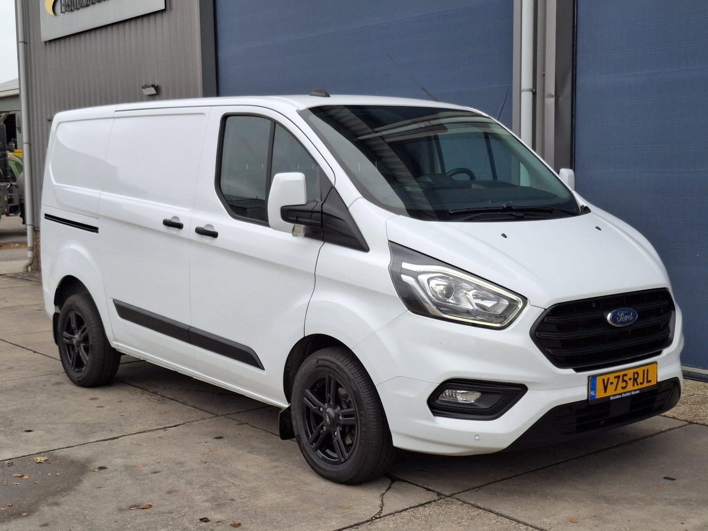 Ford Transit Custom 280 2.0 TDCI L2H1 Trend AIRCO / CRUISE CONTROLE / 3 ZITS / AUTOMAAT / EURO 6 / L1H1