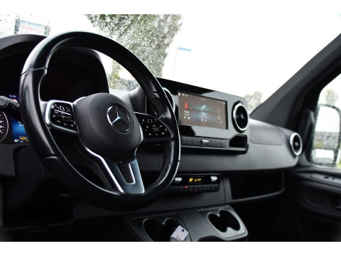 Mercedes-Benz Sprinter 317 1.9 CDI L2H2 Black Edition RWD Cruise, Camera,10.5'' Multimedia, Carplay, LED, Standkachel, Multimedia, 170pk, Automaat, UNIEK!