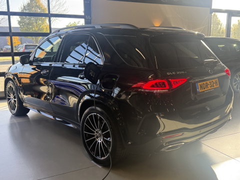 Mercedes-Benz GLE 350e 333PK 4-Matic AMG / panorama / Burmester / LED