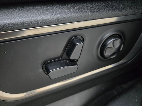 Dodge Ram Pick-Up 1500 5.7 V8 4x4 Crew Cab Limited Pano Bedcover LPG Zeer compleet