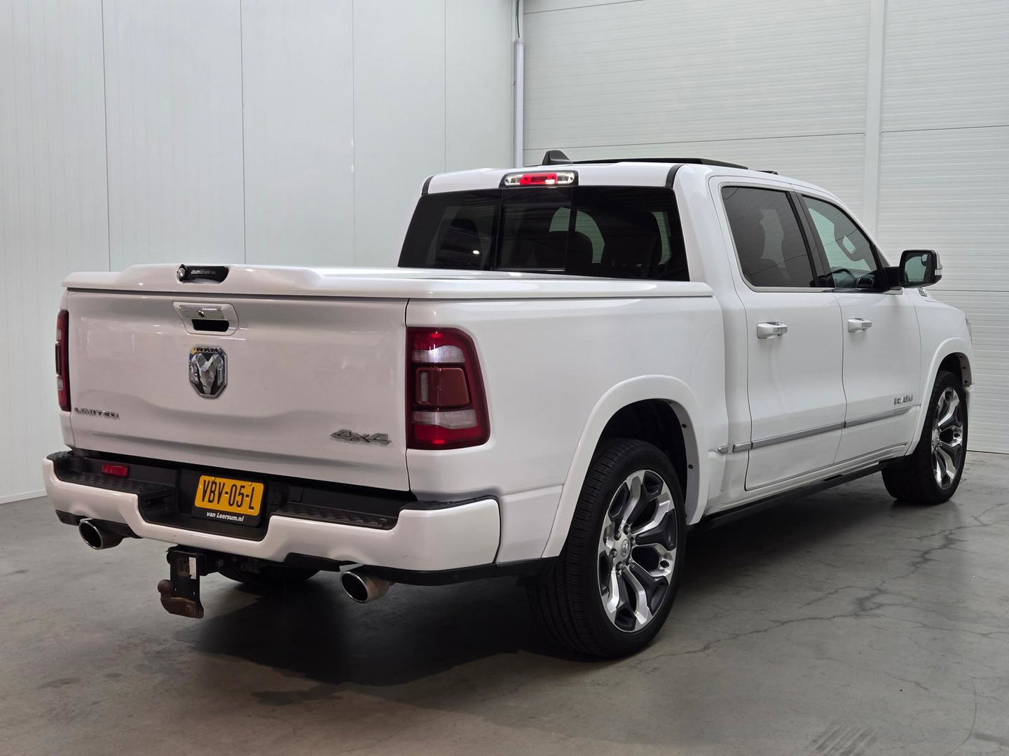 Dodge Ram Pick-Up 1500 5.7 V8 4x4 Crew Cab Limited Pano Bedcover LPG Zeer compleet