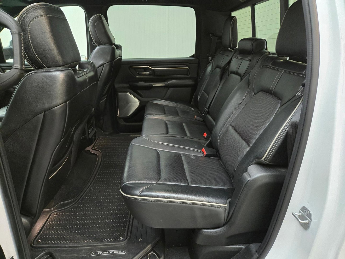 Dodge Ram 1500 5.7 V8 4x4 Crew Cab Limited Pano Bedcover LPG Zeer compleet