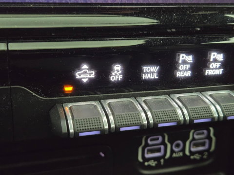 Dodge Ram 1500 5.7 V8 4x4 Crew Cab Limited Pano Bedcover LPG Zeer compleet