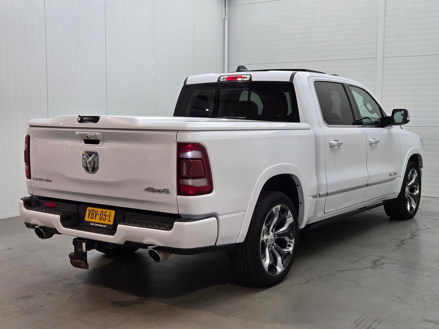 Dodge Ram 1500 5.7 V8 4x4 Crew Cab Limited Pano Bedcover LPG Zeer compleet