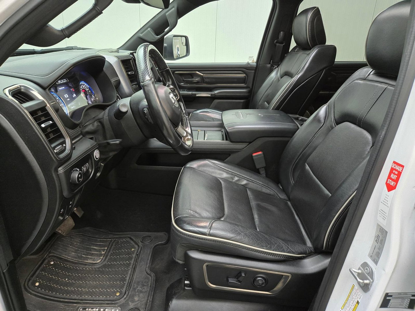 Dodge Ram 1500 5.7 V8 4x4 Crew Cab Limited Pano Bedcover LPG Zeer compleet