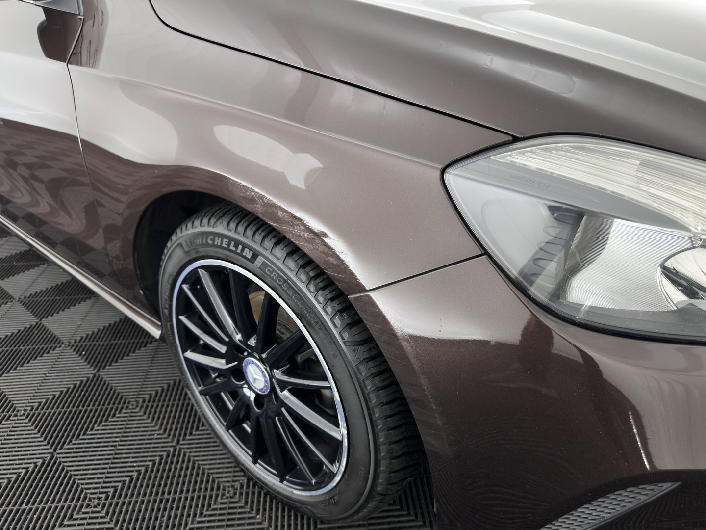 Mercedes-Benz A-Klasse 180 d BlueEFFICIENCY Ambition *LEATHER-FABRIC | NAVI-FULLMAP | CAMERA | SPORT-SEATS | AIRCO | CRUISE | 17''ALU*