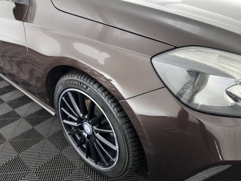 Mercedes-Benz A-Klasse 180 d BlueEFFICIENCY Ambition *LEATHER-FABRIC | NAVI-FULLMAP | CAMERA | SPORT-SEATS | AIRCO | CRUISE | 17''ALU*