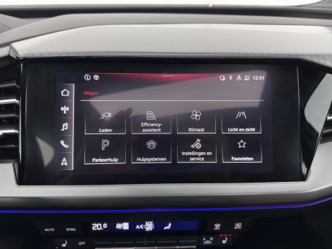 Audi Q4 e-tron 35 Launch edition Advanced Plus 55 kWh {SoH-86%} (INCL-BTW) Aut. *HEATPUMP | PANO | LEATHER | ADAPTIVE-CRUISE | MATRIX-LED | KEYLESS | SONOS-SOUND |  DIGI-COCKPIT | DAB | CARPLAY | HEATED-SPORTSEATS | SHIFTPADDLES | CAMERA | 19''ALU*